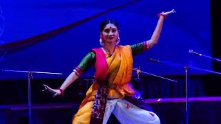 Modhur dhoni baje dance performance by Mahasweta [upl. by Selij]