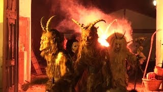 😈 Krampuslauf Hirschstetten Wien  Angst vor dem Krampus [upl. by Kwabena372]