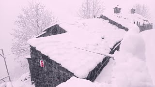 Rimango bloccato dalla neve Torno a casa a piedi  Continuo scavo in stalla Baita in Montagna n21 [upl. by Robaina]