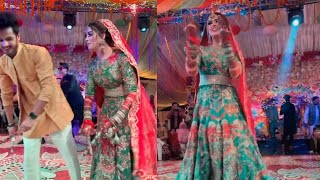 Kanwal Aftab and Zulqarnain Sikandar Special Dance on MehndiViral Dance from Wedding video [upl. by Lupien]