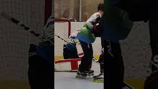 Inline hockey netminder save [upl. by Georgeta]