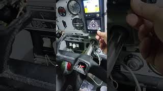 Autopilot manual ROLL and HDG mode airplane aviation belgradeairport autopilot piper [upl. by Narod972]