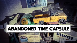 Exploring an Abandoned 1800s Farmhouse Time Capsule  ANTIQUES [upl. by Maxey988]