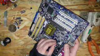 Change Bad Electrolyte on Motherboard Foxconn 865G7MFSH [upl. by Cida]