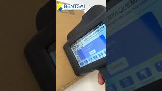 Bentsai B35 handheld printer on a conveyor line for photoelectric sensor printing😊 [upl. by Ieso707]