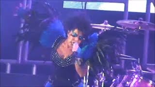 Alejandra Guzman y Moderatto Mirala Miralo en vivo [upl. by Etnaled]