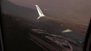 RYANAIR 737900 MSFS 2020 TAKEOFF AT INNSBRUCK AIRPORT EARLY MORNING [upl. by Reisman]