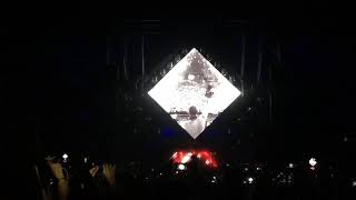 ESPECTACULAR HOMENAJE A AVICII EN EL BARCELONA BEACH FESTIVAL 1472018 [upl. by Tomkins48]