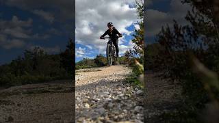 Test en cours du nouveau VTT électrique Trek Marlin [upl. by Arodnahs304]