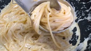 Spaghete cu piept de pui si sos gorgonzola [upl. by Dodi]