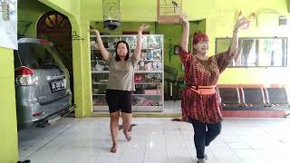 Kapan Kamu Pulang Line Dance Choreo by Chie chie Chris Des  23 demo by Rima Dance [upl. by Notneiuq]