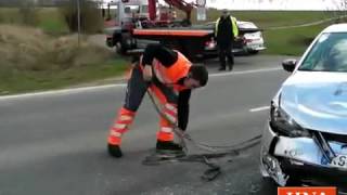 Zwei Schwerverletzte bei Unfall auf B 83 Nähe Sababurg [upl. by Akienat]