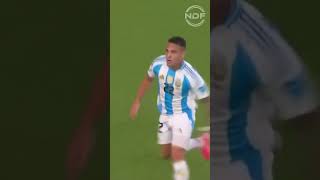 El gol de Lautaro Martinez para Argentina contra Chile [upl. by Lebatsirhc]