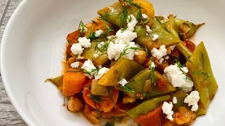 Greek Green Beans Braised with Tomatoes and Onions — Fasolakia Giaxni [upl. by Grazia]