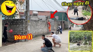 Màn Troll Bá Đạo Chọc Bóng Bay Troll Người Đi Đường Và Cái Kết Cười Ra Nước Mắt [upl. by Eniretac]