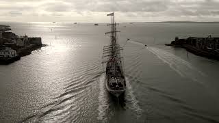 HMONS Statsraad Lehmkuhl leaving Portsmouth [upl. by Yennor]