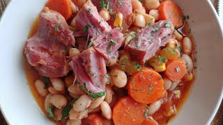 Slow Cooker White Beans amp Smoked Ham Shanks [upl. by Schilt]