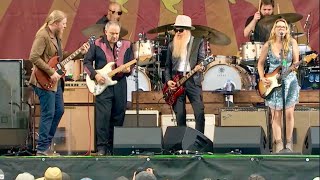 Tedeschi Trucks Band perform “Palace of the King” with special guest Billy Gibbons [upl. by Gentilis]