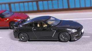 TOMYTEC NISSAN GTR 164 toy car LVN116 LVN148 [upl. by Enohpets333]