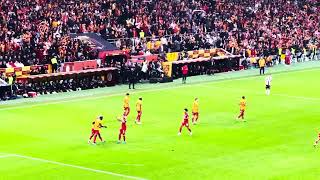 GALATASARAY 21 Beşiktaş Davinson Sanchez Gol Tribün Çekim 28102024 gsvbjk [upl. by Siaht]