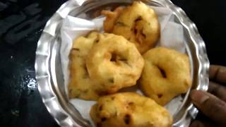 Ulunthu Vadai Recipe  How to make Medhu Vadai in Tamil Urid Dhal Vada Recipe [upl. by Francoise386]