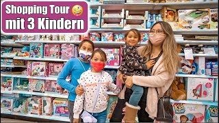 Geschenke Shopping mit 3 Kindern für Weihnachten 😍 XXL Spielzeug Paradies Familie VLOG Mamiseelen [upl. by Nana56]