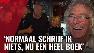 Kroegbaas Arie tapt moppen als bier en bundelt ze in boek [upl. by Boardman]