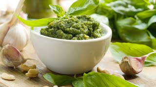 Cómo hacer salsa pesto  Karlos Arguiñano [upl. by Gillie128]