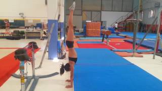 LA VERTICALE ESERCIZI PER IMPARARE TUTORIAL ginnastica artistica CSB con EMMA GRISETTI [upl. by Ettenel410]