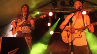 Maty Saki chante L Hymne De Nos Campagnes  Tryo  au festival SauteMouton  65 [upl. by Ididn]