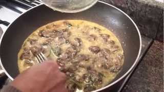 Frittata funghi champignon  casaegiardinoit [upl. by Akem426]