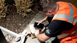 Amazon Samsung Note 8 stolen 3 TIMES myHermes courier opening the parcel on doorstep [upl. by Nahallac143]