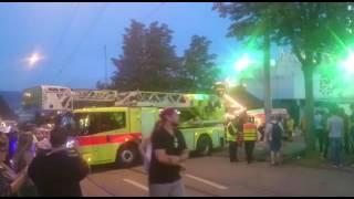 Feuerwehr muss Knabenschiessen Besucher von Bahn retten [upl. by Sokil]