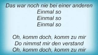 Beatles  Komm Gib Mir Deine Hand Lyrics [upl. by Beckett180]