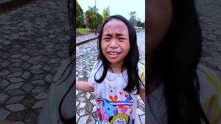 Riska Vlog Rebutin Coklat Rumput laut Yupi Ada Zombiii [upl. by Plume]