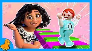 Playmobil Familie Vogel Emma muss vor Disney Encanto entkommenRoblox [upl. by Tutt]