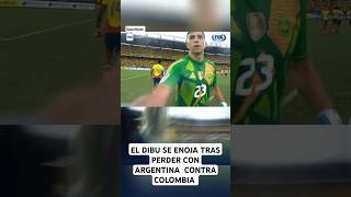 EL DIBU SALE ENOJADO DEL PARTIDO CONTRA COLOMBIA foryou argentina colombia dibumartínez enojado [upl. by Vizzone496]