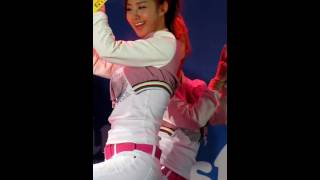 Fancam 100206 Yuri SNSD  ShowShowShowOak Valley 0910 Winter Festival [upl. by Kenley884]