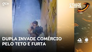 Dupla invade comércio pelo teto e furta vários produtos congelados  Cidade Alerta CE [upl. by Maidel]