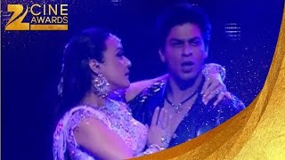 Zee Cine Awards 2005 SRK amp Preity Zinta Dance [upl. by Hcelemile548]