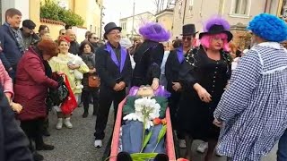 Trieste Servola celebra il funerale del Carnevale [upl. by Janeva]