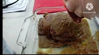 marinating Beef Steak in Pepper Sauce [upl. by Eednam]