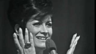 Yaffa Yarkoni יפה ירקוני  Romania live in France 1967 [upl. by Aralomo]