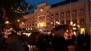 Der Weihnachtsmarkt in der Robert Schumann Stadt zwickau [upl. by Friedly554]