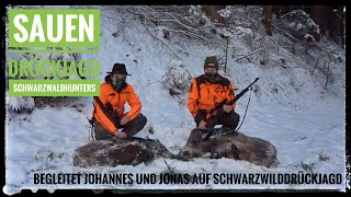 Sauen im Schnee  Drückjagd auf Schwarzwild  Schwarzwaldhunters  Drückjagd im heimischen Revier [upl. by Finny896]