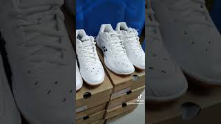 Yonex Power Cushion 65Z3 Badminton Shoes White [upl. by Humbert]