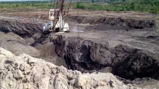 Coal Dragline in Estevan Saskatchewan [upl. by Joachima]