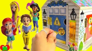 Princesses Open Surprise Presents Ariel Belle Jasmine Rapunzel Learn Numbers [upl. by Marianna]