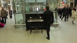 Pianista profesional tocando en publico ¡¡increible como toca¡¡ [upl. by Schilit]