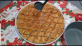 Prerja e bakllavasë  Sekreti i pjekjes dhe sherbeti 🎄🎅bakllavatradicionalbaklava [upl. by Semmes]